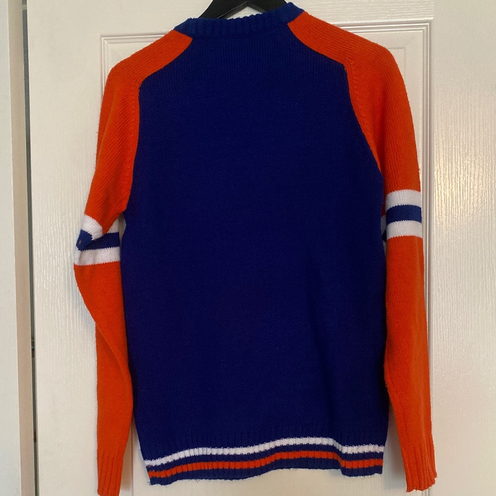 Oilers NHL by ilanco size small sweater oil country Hockey - Picture 5 of 7